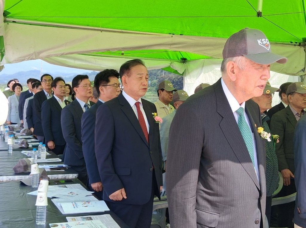 9ed7f236d7a4fd2e796aa19fe18ff99e_1764923626_0403.jpg 9ed7f236d7a4fd2e796aa19fe18ff99e_1764923626_0403.jpg